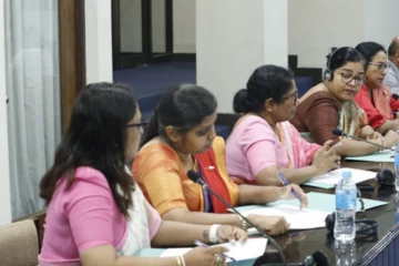 දැරිය අපයෝජන සිද්ධියට එරෙහිව මන්ත්‍රීවරයෝ පෙරට
