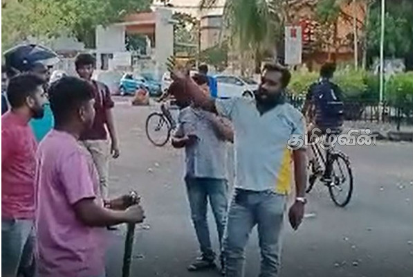 இளைஞர்களை அச்சுறுத்திய மர்ம நபர்கள்(Photos) | Mysterious Persons Who Threatened The Youth
