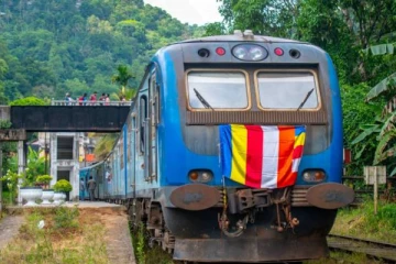 கண்டி செல்லும் விசேட ரயில்கள் நிறுத்தம்