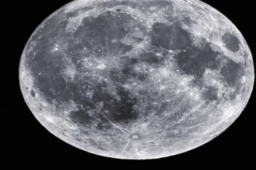 நிலாவில் ஒரு ஏக்கர் இடம் வாங்கிய இந்தியர்.! எப்படி சாத்தியப்பட்டது?