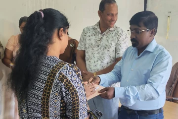 සුබ ආරංචියක් - අඩු ආදායම් ලාභී පවුල් 109 කට නව නිවාස [PHOTOS]