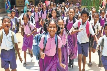 காலாண்டு விடுமுறை நீட்டிப்பு? மாணவர்களுக்கு அமைச்சர் அன்பில் மகேஷ் ஹாப்பி நியூஸ்!