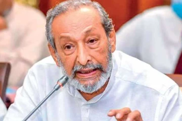 கோட்டா அரசாங்கத்தில் மீண்டும் குழப்பம்! அமைச்சின் சொத்துக்களை திருப்பியளித்த அமைச்சர் வாசுதேவ!