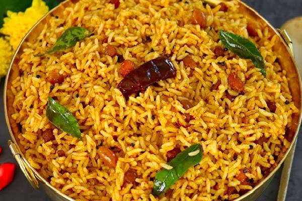 பெருமாள் கோவில் பாணியில் புளியோதரை வேண்டுமா? சுவையின் ரகசியம் இது தான்! | Perumal Kovil Style Puliyodharai Recipe In Tamil