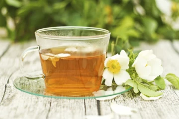 முருங்கைப்பூ தேநீர் குடிப்பதால் இவ்வளவு நன்மைகளா? உடலில் உள்ள பாதி பிரச்சினையை குறைத்திடுமாம்!