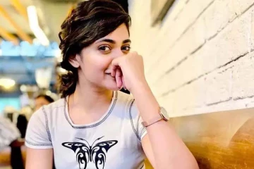 நடிகை லொஸ்லியாவின் தங்கையா இது? உடல் எடை அதிகரித்து வெளியான புகைப்படம்