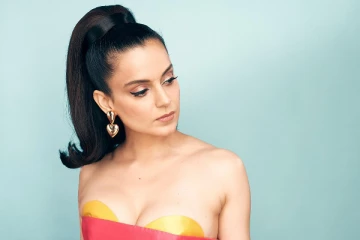 சந்திரமுகி 2 நடிகை கங்கனா ரணாவத் எல்லைமீறிய கிளாமர் போஸ்