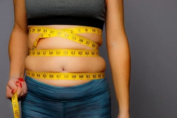 உடல் எடையை குறைக்க உதவும் இயற்கை மருத்துவ குறிப்புகள் ! இதோ சில உங்களுக்காக