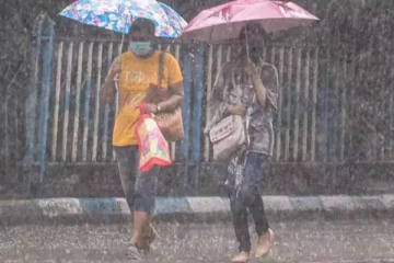 தமிழகத்தில் இன்று 4 மாவட்டங்களில் மிக கனமழை எச்சரிக்கை- சென்னை வானிலை மையம்