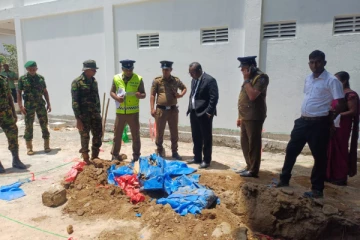 யாழில் தனியார் காணி ஒன்றில் ஏராளமான வெடிபொருட்கள், ஆயுதங்கள்