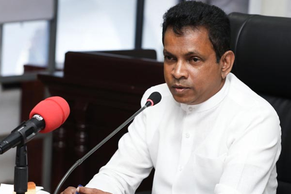 உள்ளுராட்சி நிறுவனங்களில் அமுல்படுத்தப்படவுள்ள வேலைத்திட்டம்;ஜானக வக்கும்புர தெரிவிப்பு | Sri Lankan Local Corprations Tax Settle By Online