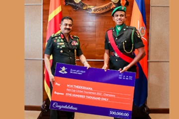 සුපිරි ක්‍රීඩක මහීෂ් තීක්ෂණට ලංකාවෙන් උසස් තනතුරක්.(PHOTO)