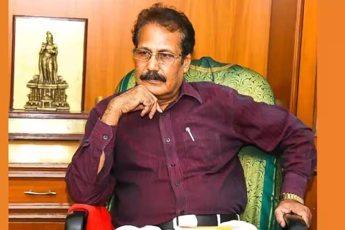 கரூர் நெரிசலில் உயிரிழந்த குடும்பத்தினருக்கு அரசு வேலை - அரசியல் கட்சிகள் எதிர்ப்பது ஏன்? | Why Parties Oppose Govt Job For Karur Victims