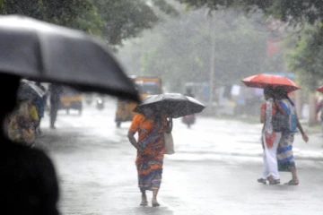 இன்று இடியுடன் கூடிய மழை பெய்யக்கூடும்