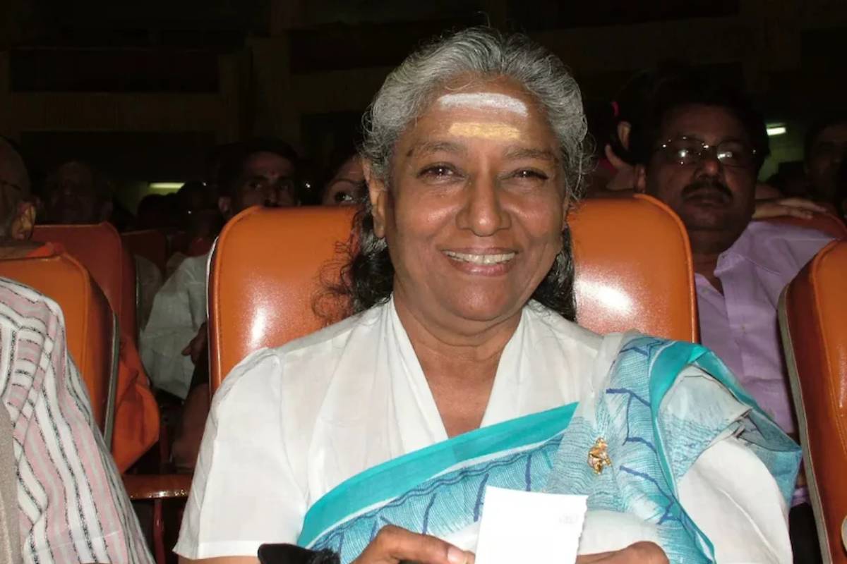 கோடிக்கணக்கில் சொத்து இருந்தும் ஜானகி வாடகை வீட்டில் வசிக்க என்ன காரணம்? | Why Janaki Ended Up Living In A Rented House கோடிக்கணக்கில் சொத்து இருந்தும் ஜானகி வாடகை வீட்டில் வசிக்க என்ன காரணம்? | Why Janaki Ended Up Living In A Rented House