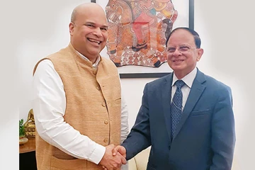 ஜனாதிபதி ரணிலின் இந்தியப் பயணம் தொடர்பில் இந்தியாவின் முக்கியத் தலைவரைச் சந்தித்த இலங்கை உயர்ஸ்தானிகர்