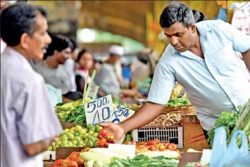 යුද්ධේ නිසා ලංකාවේ ආහාර හිගයක් ඇතිවෙයිද? හදිසියේම ආහාර සුරක්ෂිත කරන්න තීරණයක්