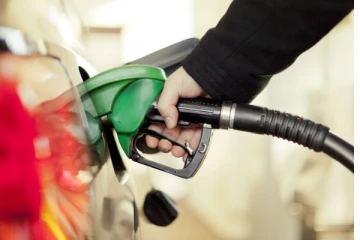 ඉන්ධන ලබා සීමා කෙරේ - එක් එක් සඳහා ඉන්ධන ලැබෙන්නේ මෙහෙමයි..