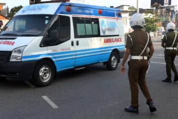 மூன்றாவது மாடியில் இருந்து விழுந்த சிறுவன்