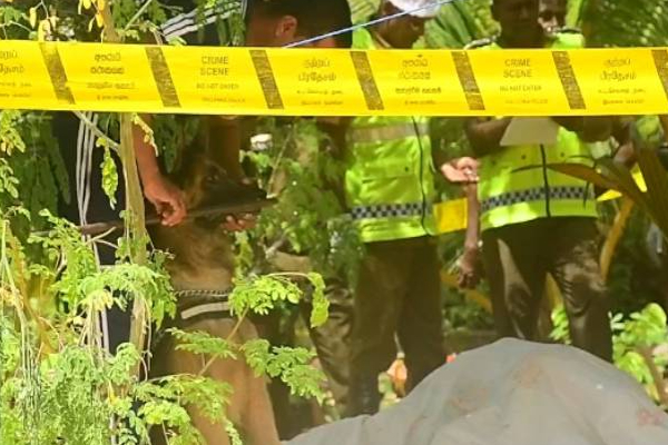 வீட்டின் கிணற்றிலிருந்து சடலமாக மீட்கப்பட்ட ஓய்வுபெற்ற ஆசிரியை | Retired Teachers Body Recovered From Well வீட்டின் கிணற்றிலிருந்து சடலமாக மீட்கப்பட்ட ஓய்வுபெற்ற ஆசிரியை | Retired Teachers Body Recovered From Well