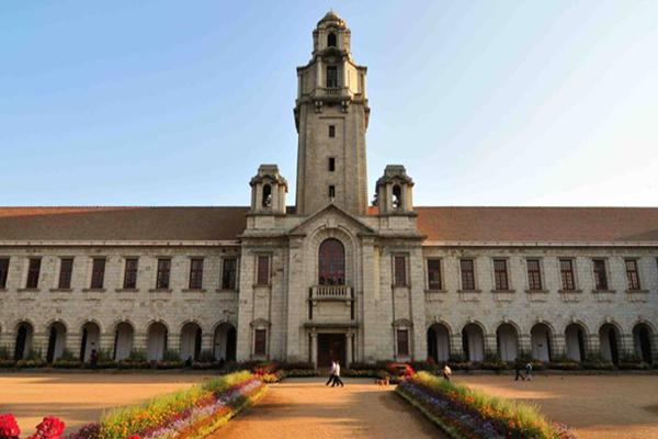 மாணவர்கள் தற்கொலைகளை தடுக்க பிரபல கல்வி மற்றும் ஆராய்ச்சி நிறுவனம் முன்னெடுத்த விநோத அணுகுமுறை - தமிழ்நாடு