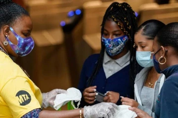 மீண்டும் முகக்கவசம் அணிவது கட்டாயம் - அதிரடி அறிவிப்பு