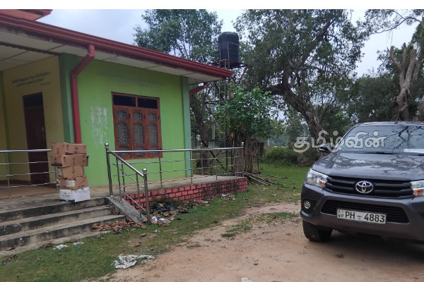 கிளிநொச்சியில் திடீரென களத்தில் இறங்கிய அதிகாரிகள்.. அச்சத்தில் பதறியடித்த அமைப்புக்களின் பிரதிநிதிகள் | Audit Department Officials In Kilinochchi கிளிநொச்சியில் திடீரென களத்தில் இறங்கிய அதிகாரிகள்.. அச்சத்தில் பதறியடித்த அமைப்புக்களின் பிரதிநிதிகள் | Audit Department Officials In Kilinochchi