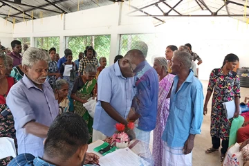 கிளிநொச்சியில் முன்னெடுக்கப்பட்ட அசுவெசும பயனாளிகளுக்கான விண்ணப்பங்கள் வழங்கும் நிகழ்வு