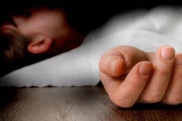 නිවසක් තුලදී දරුවෙකුට සිදුවු අපරාදය...