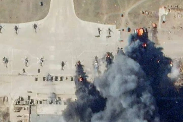 ரஷ்ய ஹெலிகாப்டர்களை தவிடுபொடியாக்கிய உக்ரைன் பீரங்கிகள்! வெளியான ஆதாரம்