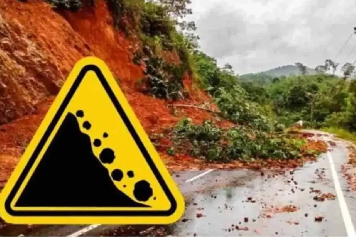 தீவிரமடையும் வானிலை! நிலத்தில் வெடிப்புகள் தென்பட்டால் அவதானம் | Red Level Landslide Warning For Nuwara Eliya தீவிரமடையும் வானிலை! நிலத்தில் வெடிப்புகள் தென்பட்டால் அவதானம் | Red Level Landslide Warning For Nuwara Eliya