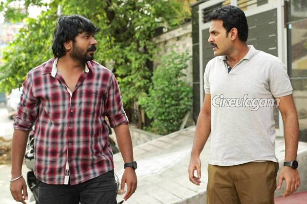 முத்துவை அசிங்கப்படுத்திய சீதா, நீதுவால், ரவி-ஸ்ருதி இடையே வெடித்த பெரிய பிரச்சனை... சிறகடிக்க ஆசை புரொமோ | Siragadikka Aasai Serial Dec 18 Promo முத்துவை அசிங்கப்படுத்திய சீதா, நீதுவால், ரவி-ஸ்ருதி இடையே வெடித்த பெரிய பிரச்சனை... சிறகடிக்க ஆசை புரொமோ | Siragadikka Aasai Serial Dec 18 Promo