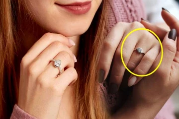 மோதிர விரலில் திருமணமாகாத பெண்கள் மோதிரம் அணியலாமா? சாஸ்த்திர தவறுகள்