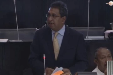 நாட்டு மக்களுக்கு எதுவுமே செய்யாத அரசு வரி அதிகரிப்பு பற்றி பேசுகிறது! ஹர்சா டி