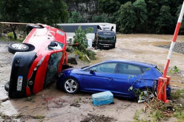 வெள்ளக்காடான ஐரோப்பிய நாடுகள்... எகிறும் மரண எண்ணிக்கை: பலர் மாயம்