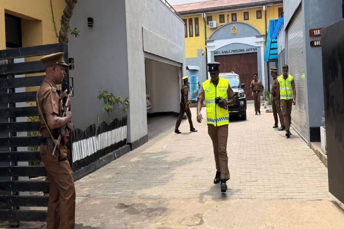 யாழ் சிறையில் தற்கொலை செய்து கொண்ட வித்தயா வழக்கு குற்றவாளி ; அரச செலவில் அடக்கம் செய்ய தீர்மானம் | Steps Taken Body Accused In The Vidya Murder Case யாழ் சிறையில் தற்கொலை செய்து கொண்ட வித்தயா வழக்கு குற்றவாளி ; அரச செலவில் அடக்கம் செய்ய தீர்மானம் | Steps Taken Body Accused In The Vidya Murder Case