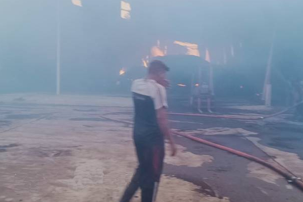 வவுனியா தும்புத் தொழிற்சாலையில் திடீரென ஏற்பட்ட் தீ விபத்து! | Fire Accident In Vavuniya Coir Factory