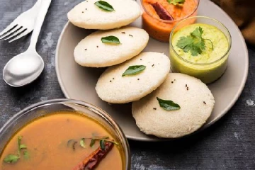 சுற்றுலா பயணிகள் வரத்து குறைவு; இட்லி, சாம்பார்தான் காரணம் - எம்எல்ஏ வினோத பதில்!