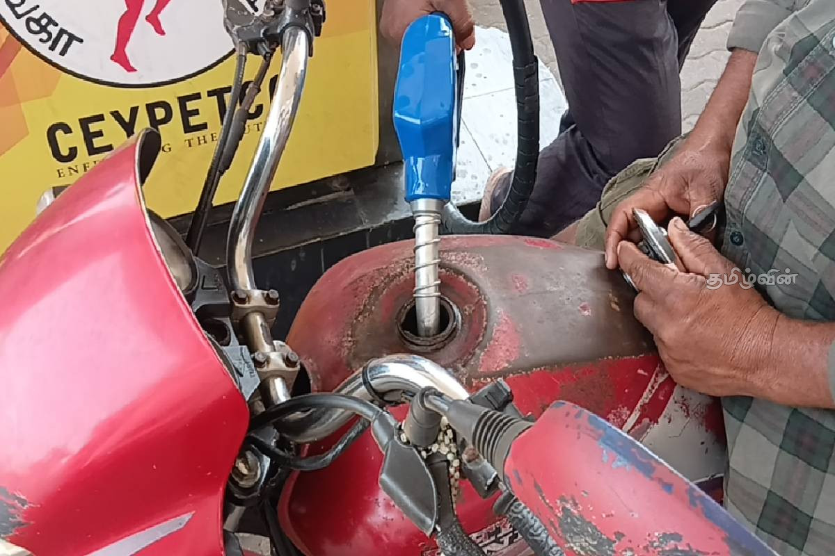 நாடளாவிய ரீதியில் எரிபொருள் தட்டுபாடு- நீண்ட வரிசையில் காத்திருக்கும் மக்கள் | Islandwide Fuel Shortage