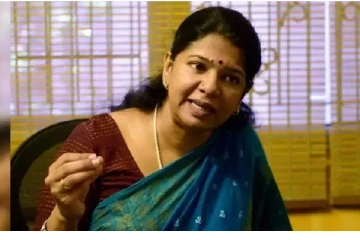 பெண்களை ஆபாசமாக இழிவுபடுத்தும்..SP வந்திதா பாண்டேவிற்கு கனிமொழி MP ஆதரவு!