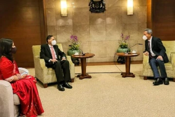 சிங்கப்பூரிடம் கடன் கேட்கும் இலங்கை!