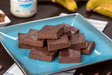 අමුද්‍රව්‍ය දෙකයි රස අතුරුපසයි.