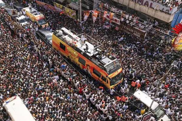 விஜய் பிரச்சாரக் கூட்டத்தில் 41 பேர் உயிரிழந்த விவகாரம்.., நீதிமன்றம் எடுத்த நடவடிக்கை | Karur Stampede Court Action
