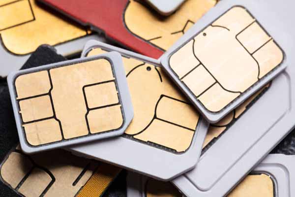 சிம் கார்டுகளில் இருந்து 191 கிராம் தங்கம் உருவாக்கிய நபர் | 191 Gram Gold From Sim Cards