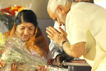 இந்திய இசைக்குயிலின் உடல் அக்கினியுடன் சங்கமம்! பிரதமர் மோடி நேரில் சென்று அஞ்சலி(முதல் தமிழ் பாடல் காணொளி)