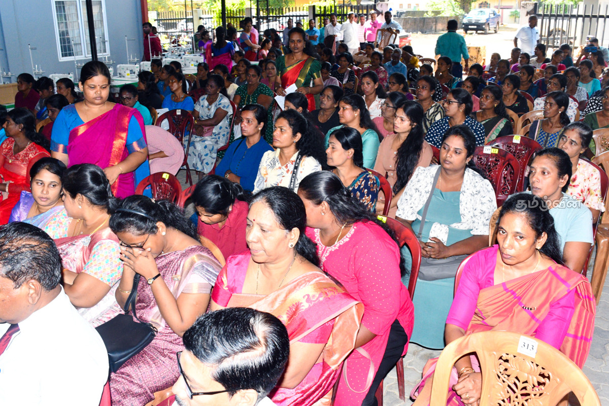 சட்டம் தன் கடமையைச் சரியாகச் செய்யும் - அமைச்சர் இராமலிங்கம் சந்திரசேகர் தெரிவிப்பு | Anura Government Ramalingam Chandrasekar சட்டம் தன் கடமையைச் சரியாகச் செய்யும் - அமைச்சர் இராமலிங்கம் சந்திரசேகர் தெரிவிப்பு | Anura Government Ramalingam Chandrasekar
