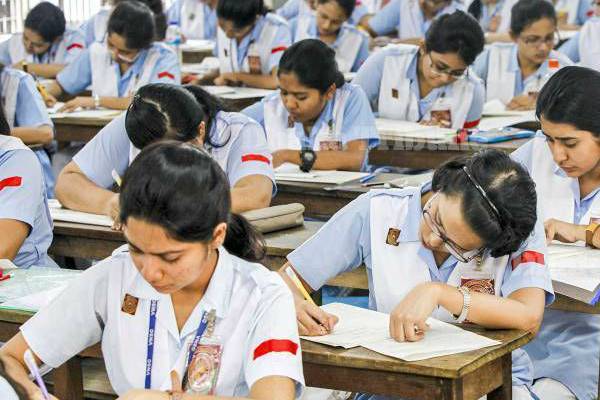 உலகில் அதிக கல்வியறிவு விகிதம் கொண்ட நாடு எது தெரியுமா? | Which Country Has The Highest Literacy Rate World