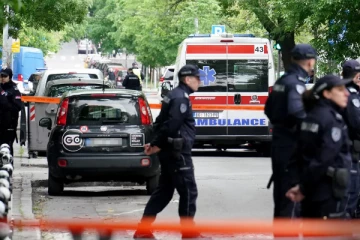 பள்ளிக்குள் துப்பாக்கிச் சூடு நடத்திய 14 வயது மாணவன்; 9 பேருக்கு நேர்ந்த சோகம்!