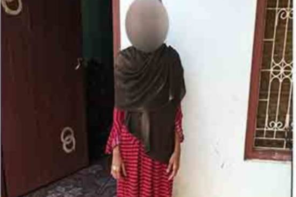 திருகோணமலையில் விசேட தேடுதல் நடவடிக்கை: மர்மபொருளுடன் சிக்கிய பெண்! | Woman Arrested With Explosives In Trincomalee
