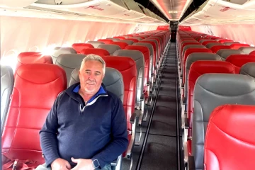 'சொந்த தனியார் ஜெட் விமானம் போல உணர்ந்தேன்' பிரித்தானியர் ஒருவருக்கு கிடைத்த அதிர்ஷ்ட பயணம்